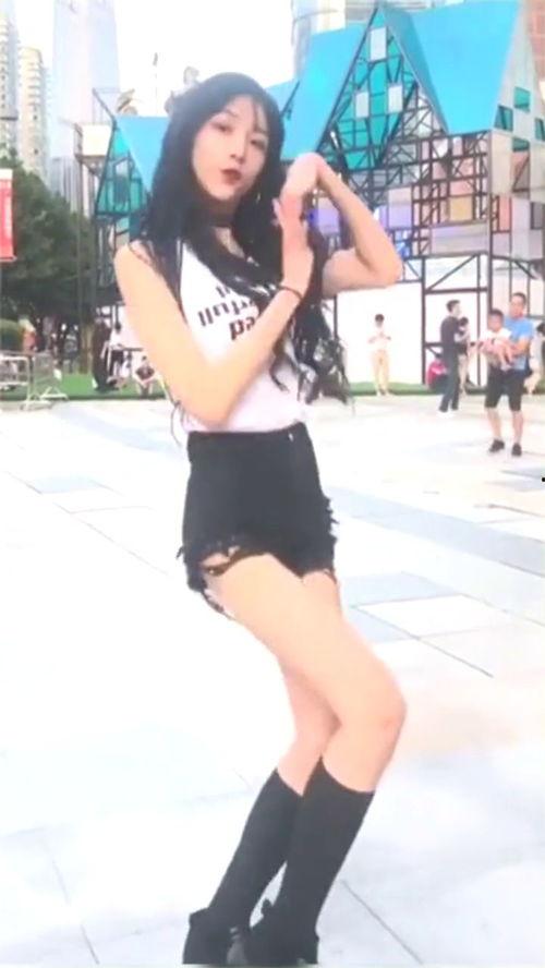 网红吃瓜跳舞最新消息