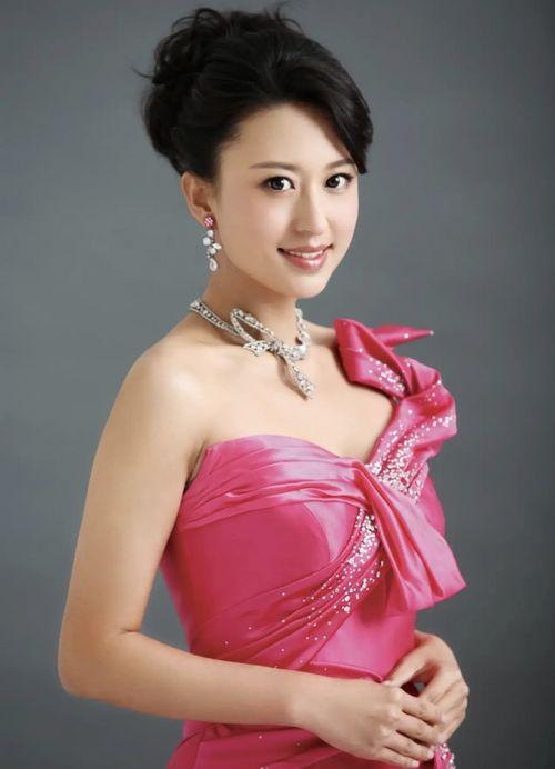 龚爽老公照片,揭秘明星背后的温馨瞬间